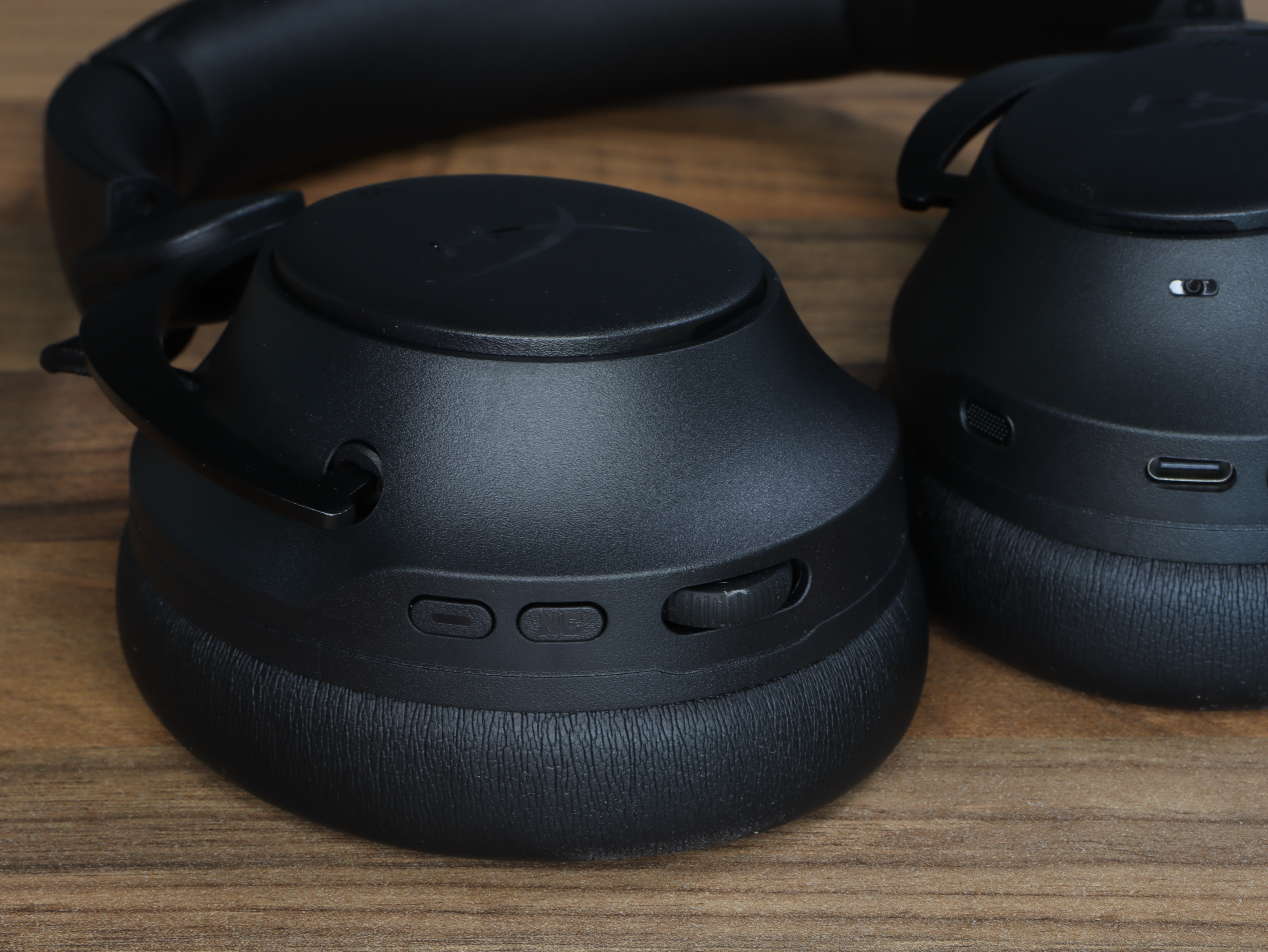 Headphones headset Dual Wireless HyperX Cloud MIX 2 signature comfort bluetooth 2.4 dongle gaming.JPG